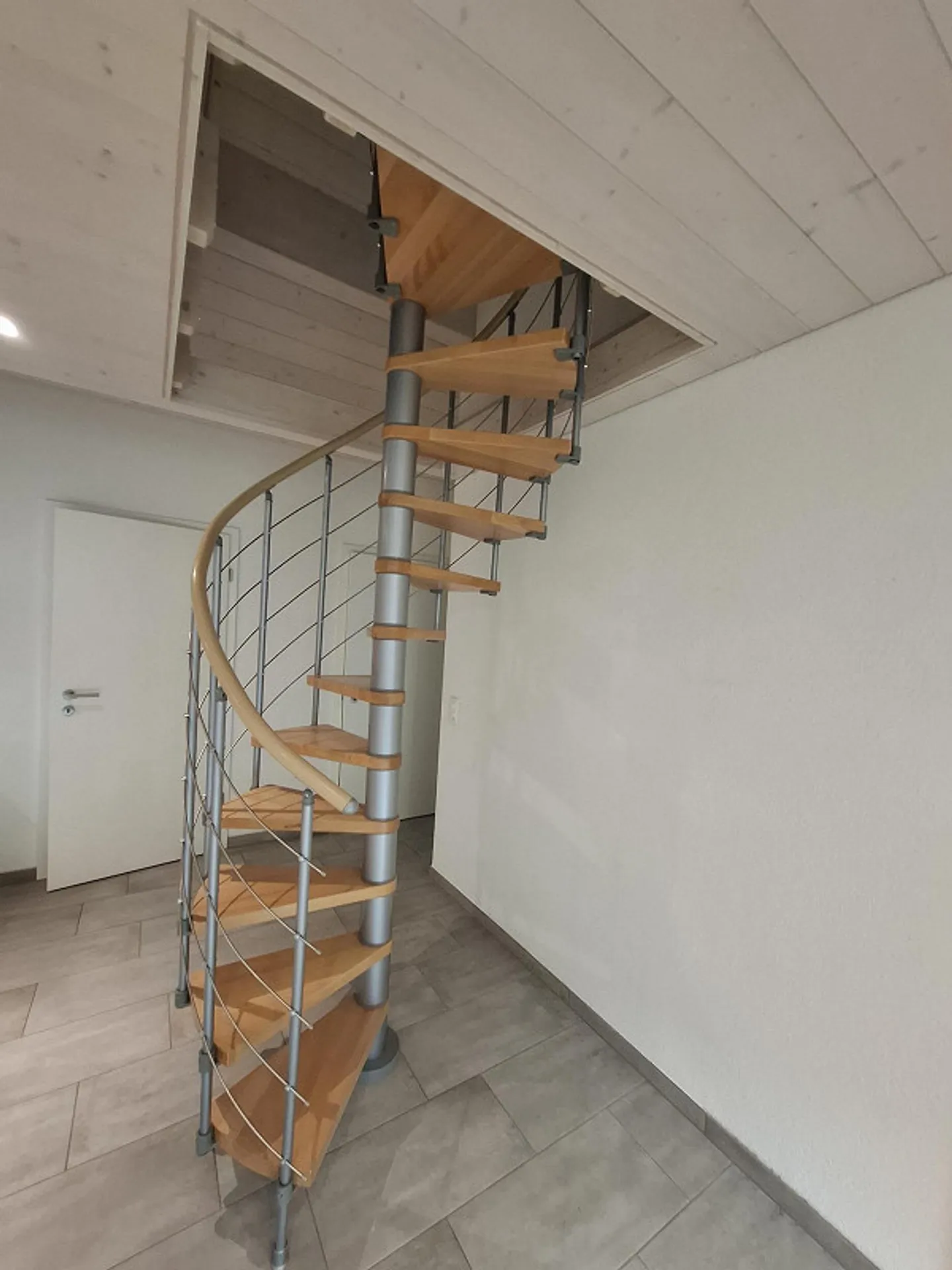 Spacious and modern 5.5 room penthouse apartment - Photo 18 of 19
