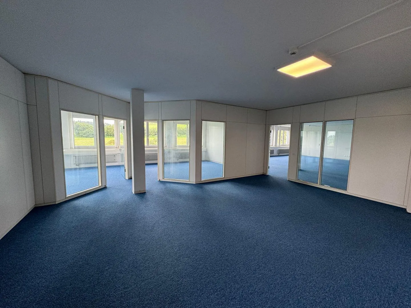 Geräumige Gewerbefläche in Sempach - Foto 2 von 14