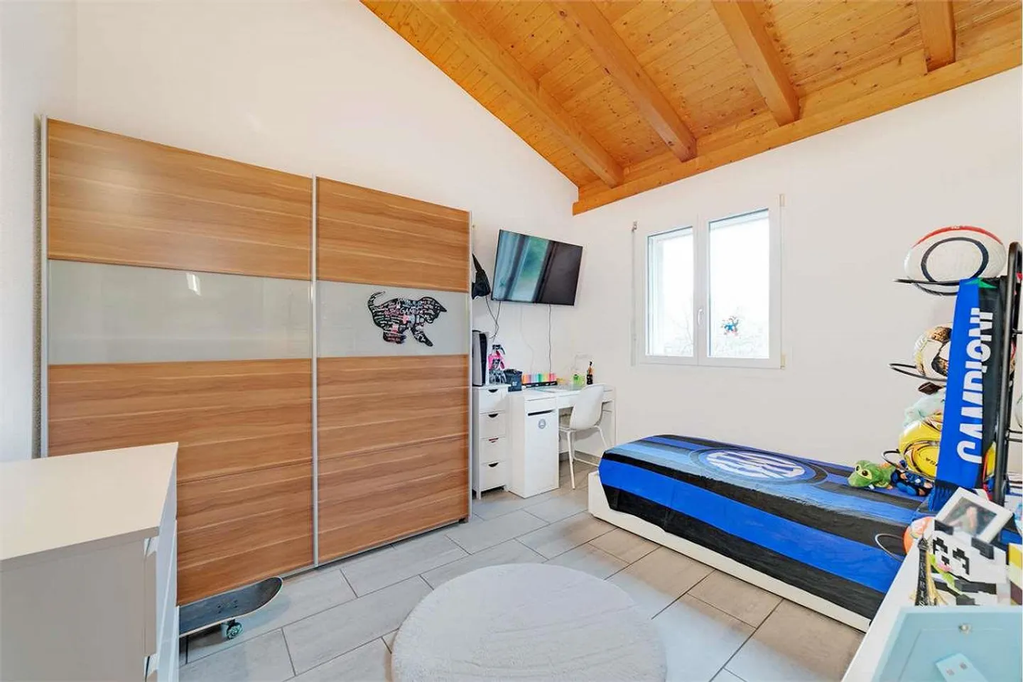 BRIGHT ATTIC OF 4.5 ROOMS IN SANT'ANTONINO - Photo 7 of 13