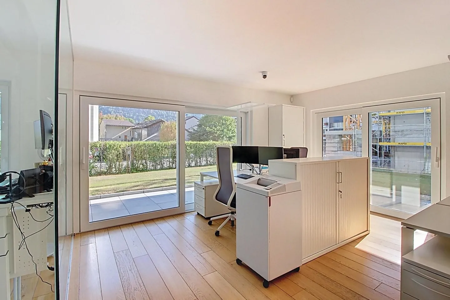 Bureau de gestion avec terrasse et jardin privé - Photo 5 sur 5