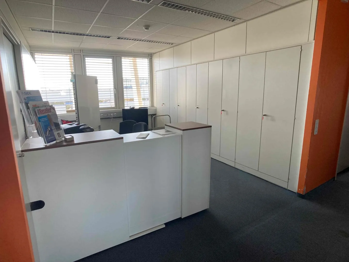 Büroräume direkt an der Autobahn A1 zwischen Zürich und Winterthur - Foto 7 von 10