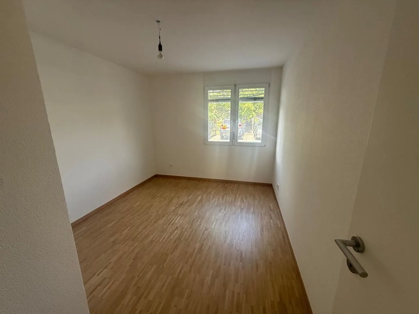 Bright 4.5 Room Apartment - Photo 6 of 9