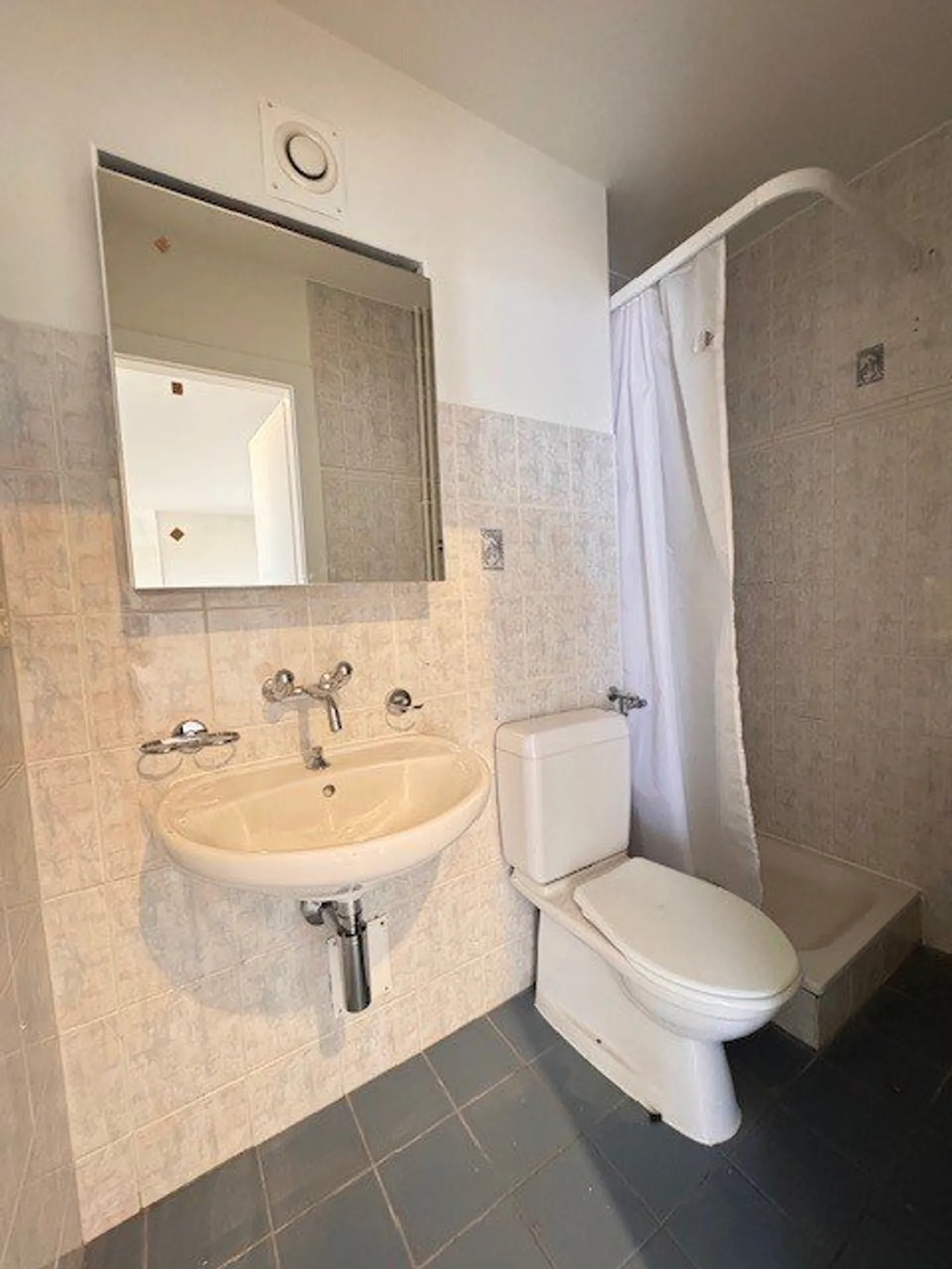 5-Zimmer-Wohnung im 1. Stock - Foto 9 von 10