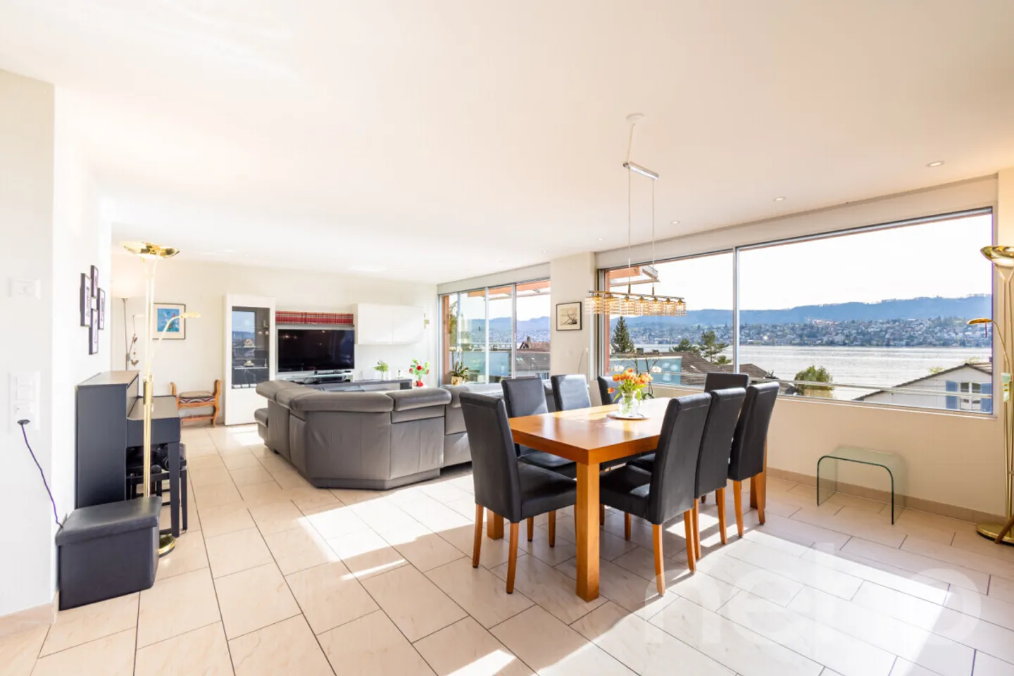 Appartement exclusif de 4,5 pièces avec vue imprenable à Zollikon - Photo 4 sur 12