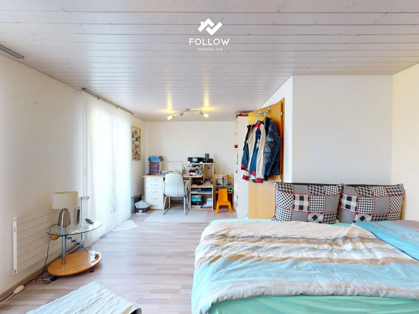 Maison résidentielle familiale avec 2 appartements, grand jardin, beaucoup d'espace et potentiel d'extension - Photo 6 sur 12