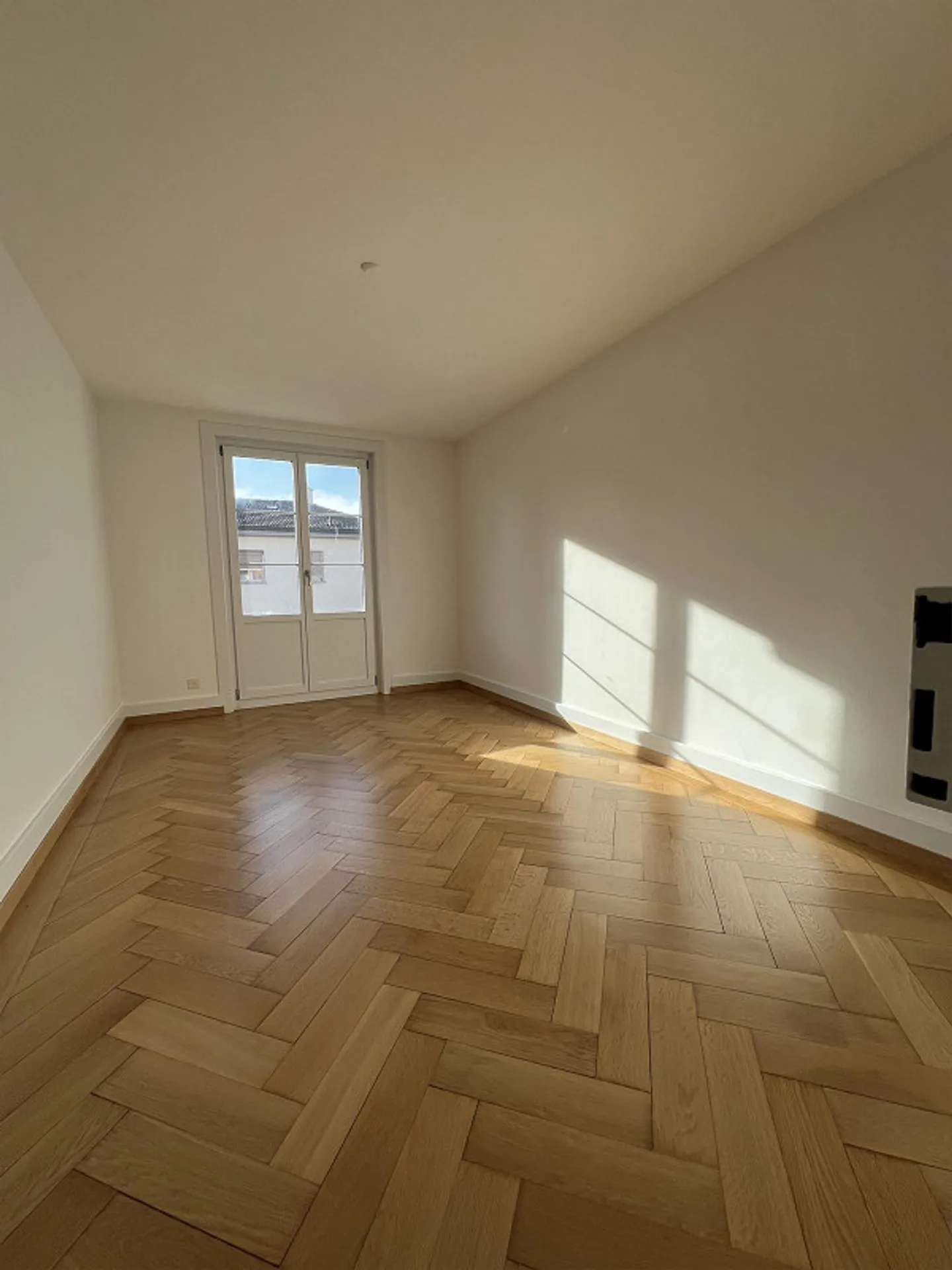 Appartement 2.5 pièces récemment rénové - Photo 5 sur 7