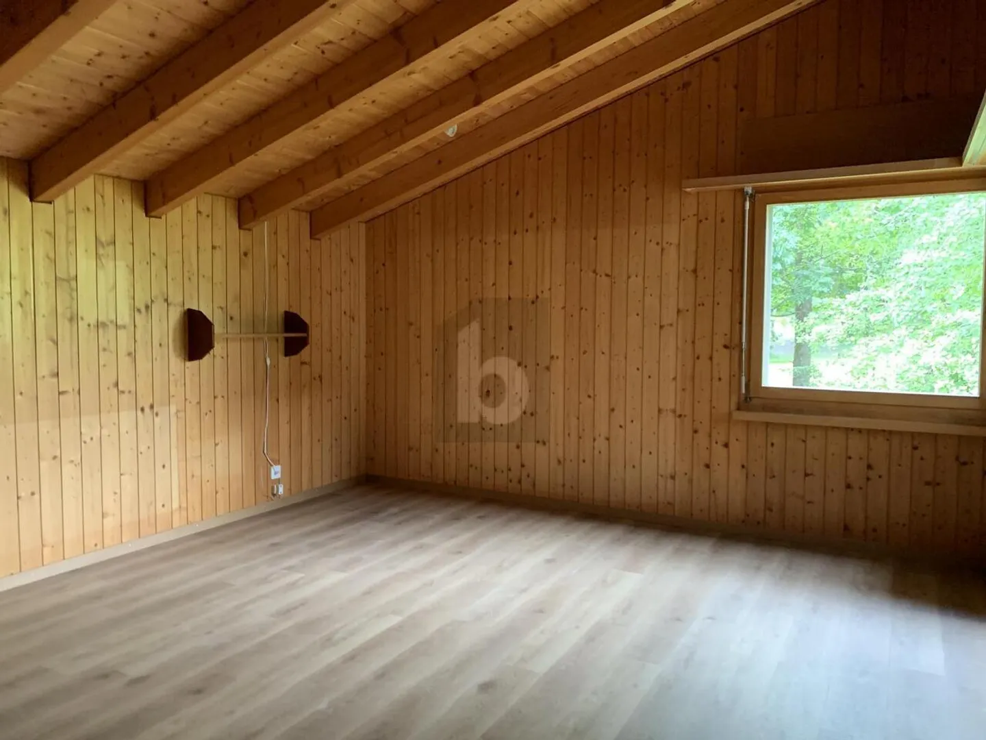 Charmante Wohnung mit Seesicht - Foto 3 von 6