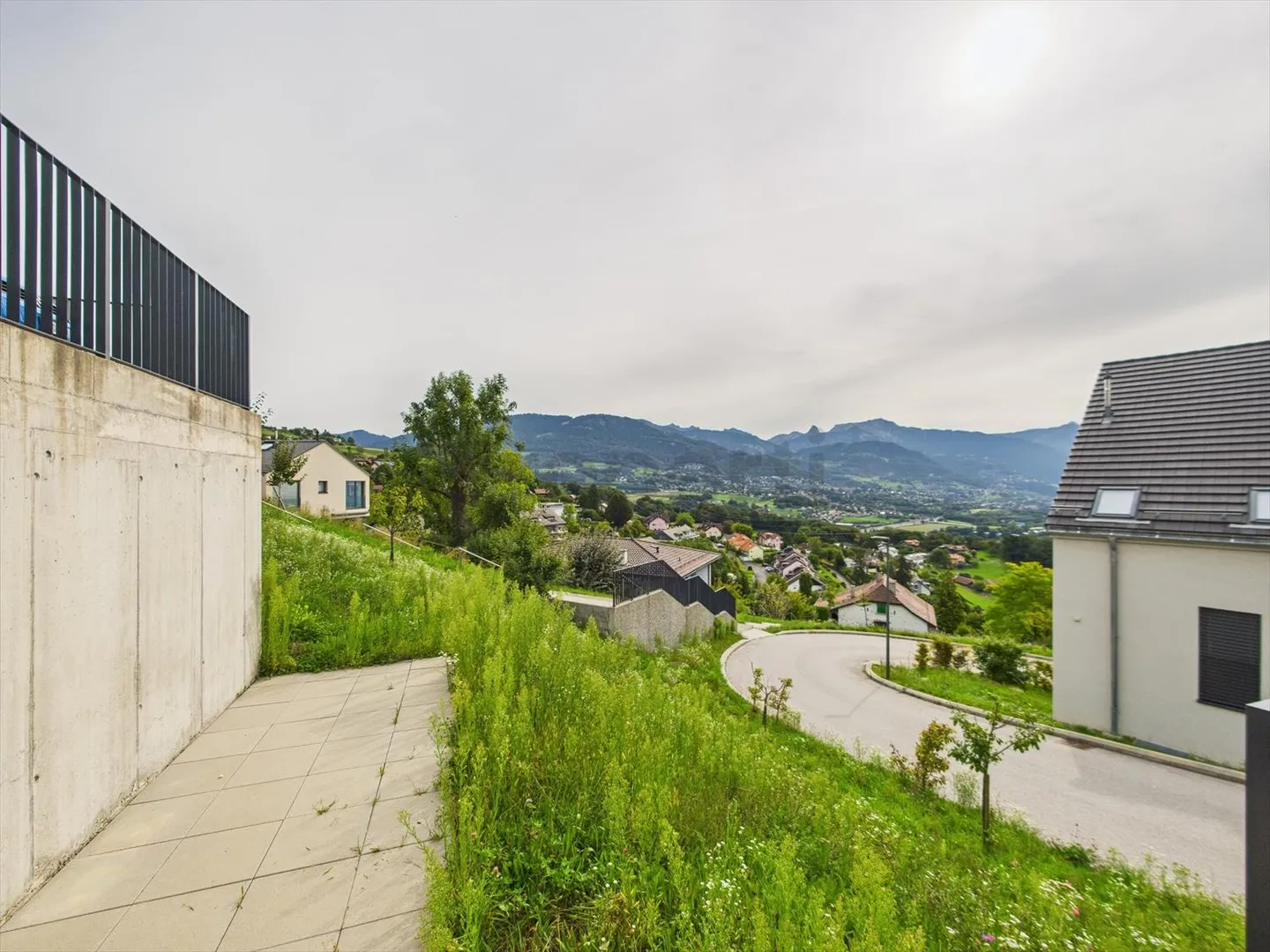 In vendita - Villa indipendente con 4,5 locali a Jongny, cantone di Vaud - Foto 11 di 12