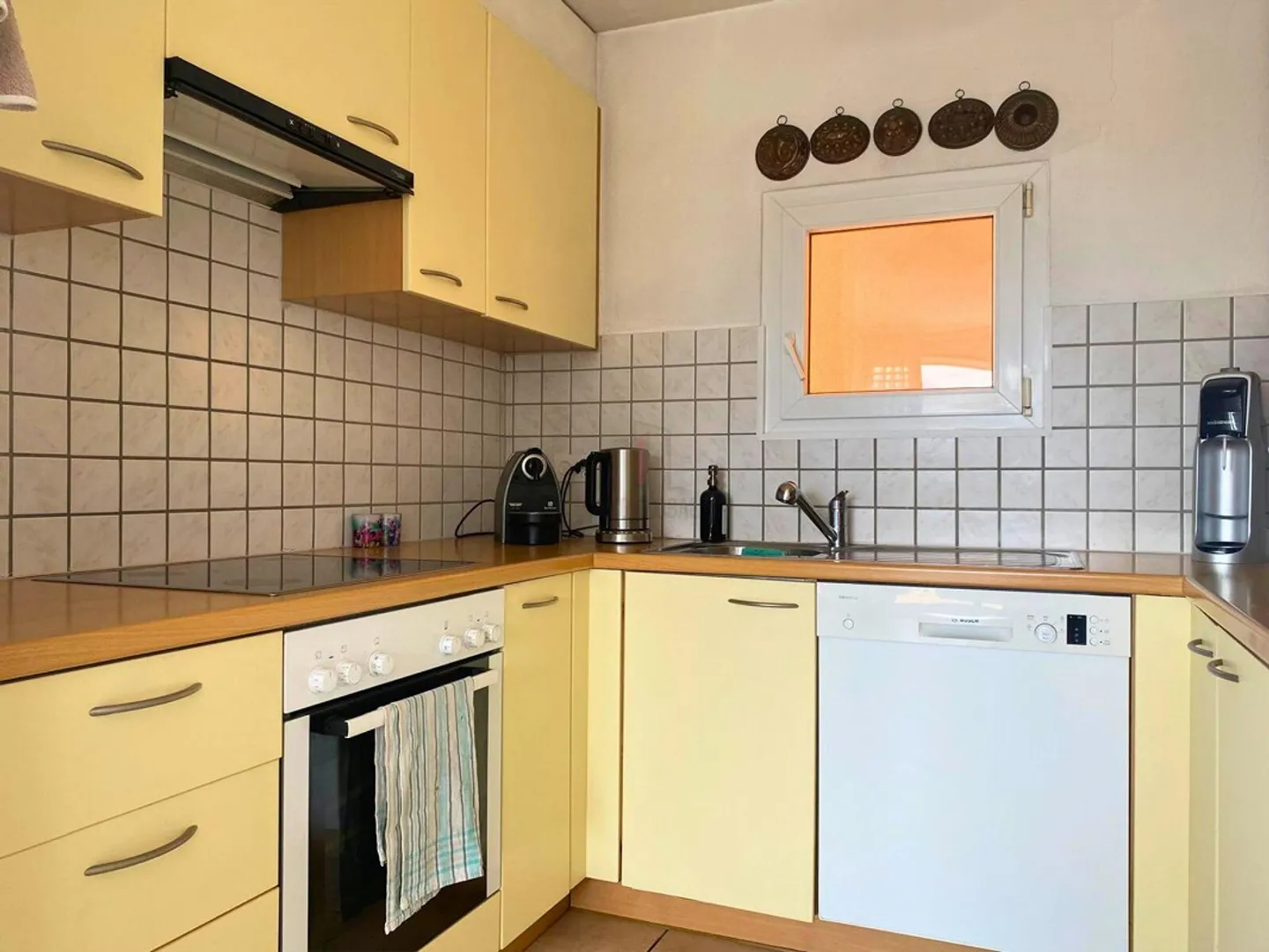 LUMINOSITÀ GARANTITA A DUE PASSI DA LOCARNO - Foto 6 di 10