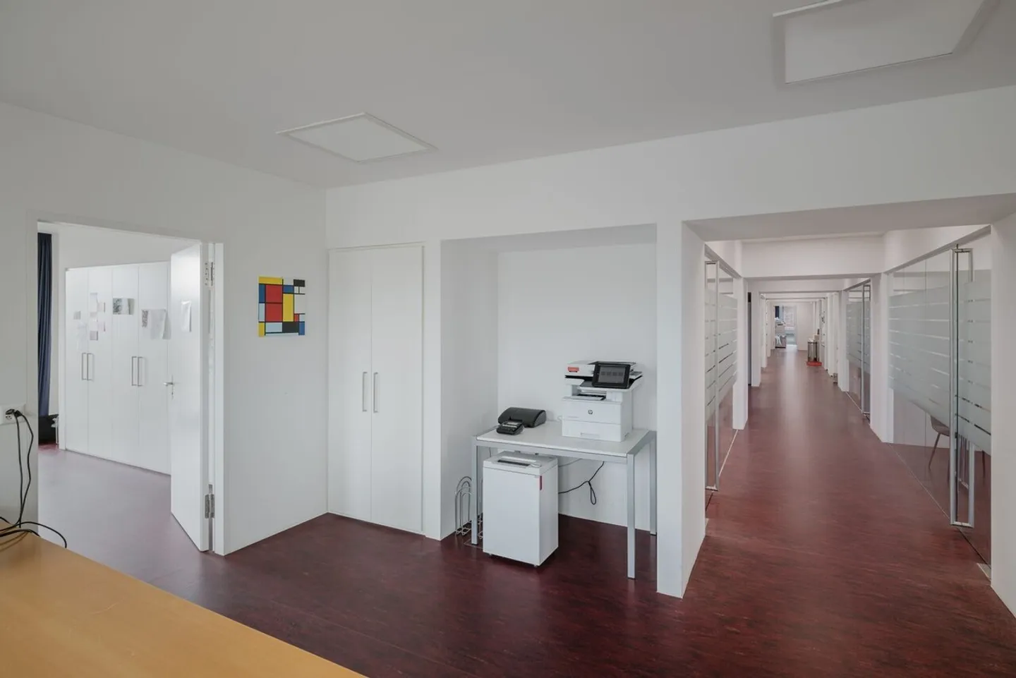 Prime Location St. Gallen - Modern Work Environment for Demanding Companies - Photo 3 of 13