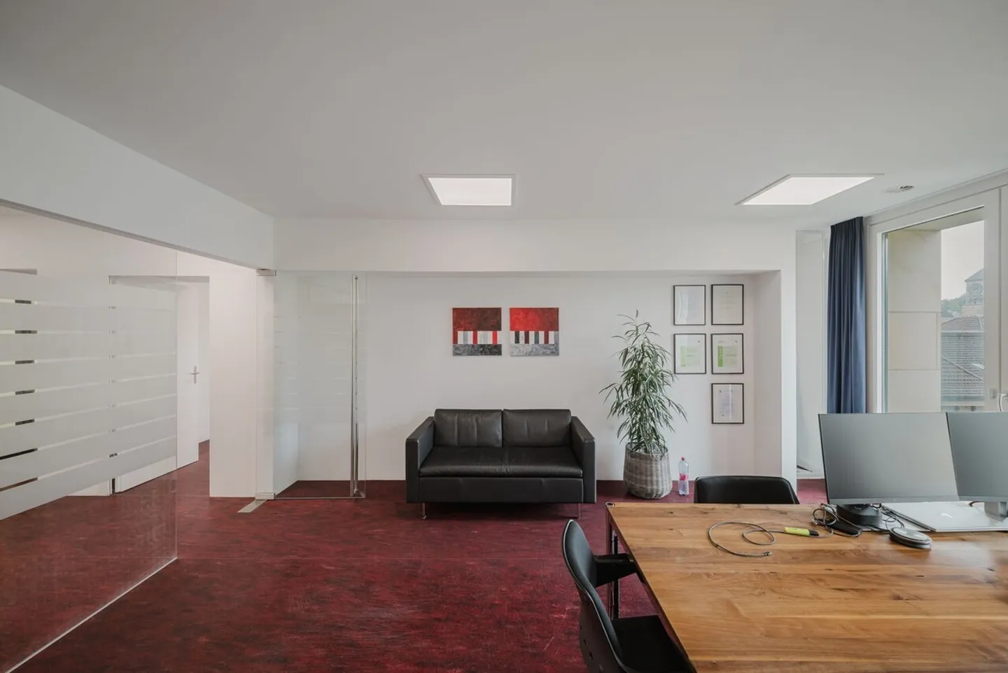 Prime Location St. Gallen - Modern Work Environment for Demanding Companies - Photo 10 of 13