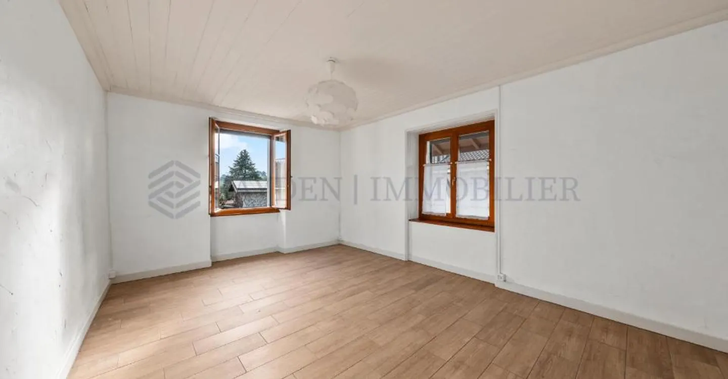 Superbo appartamento ristrutturato di 5 stanze nel cuore di Satigny - Foto 5 di 12