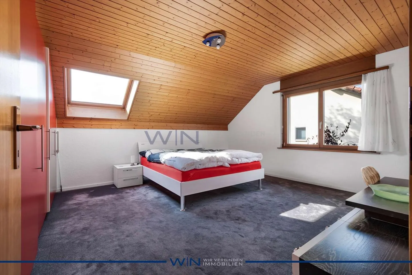 A home like no other - Photo 9 of 13