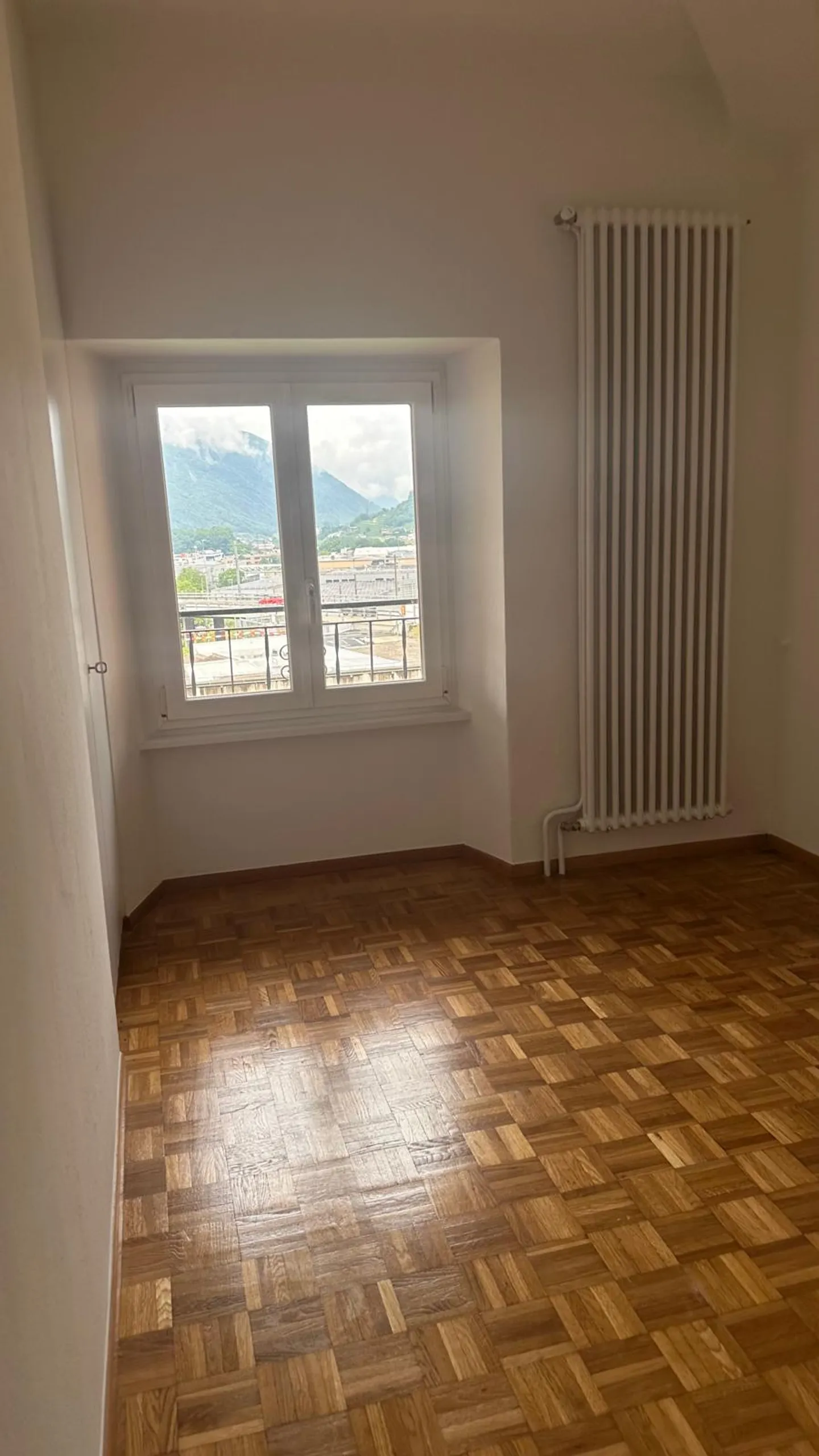 MENDRISIO Appartamento 4.5 stanze nel cuore di Mendrisio - Foto 2 di 8