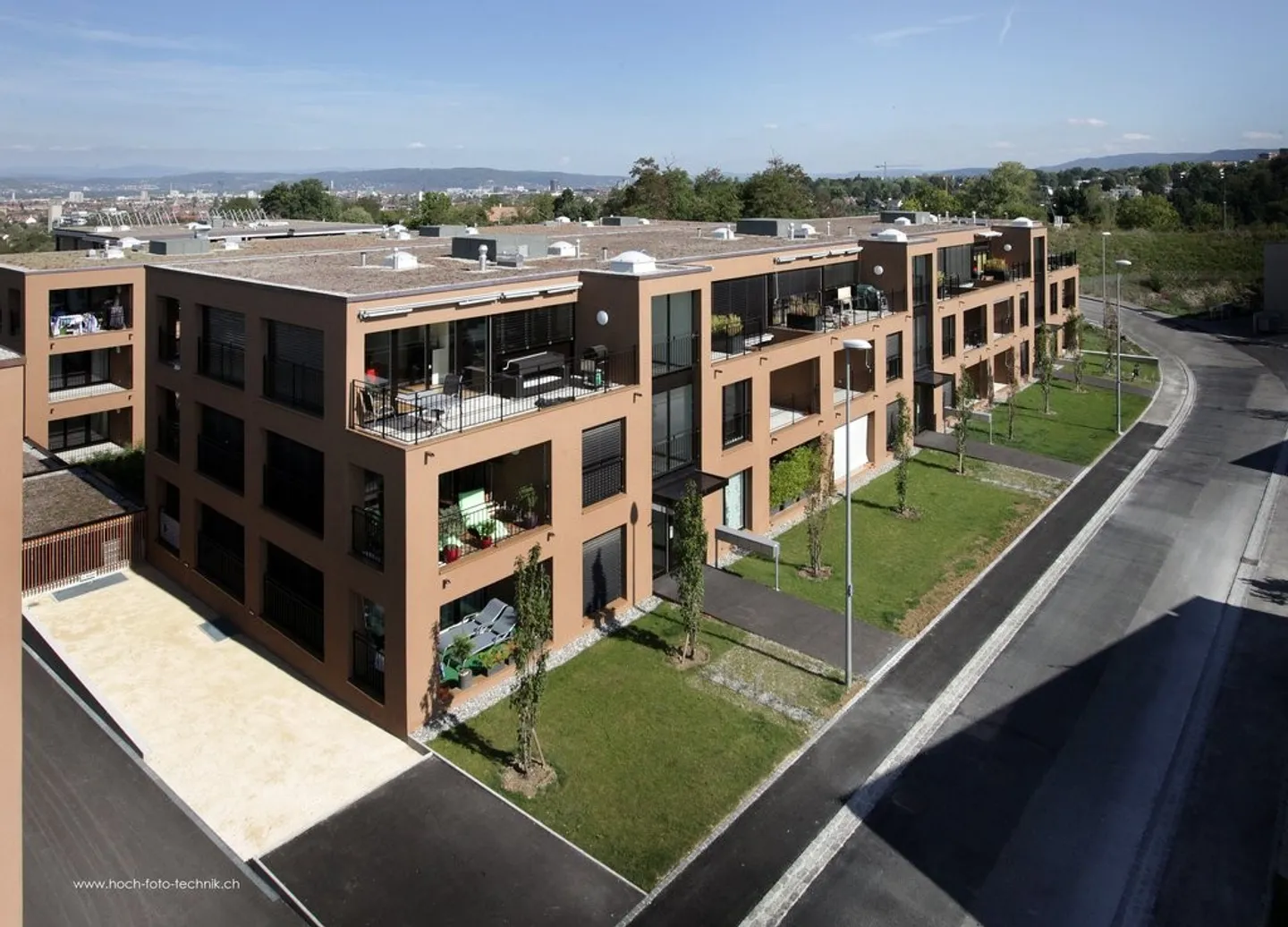 Living experience on two floors - Photo 1 of 6