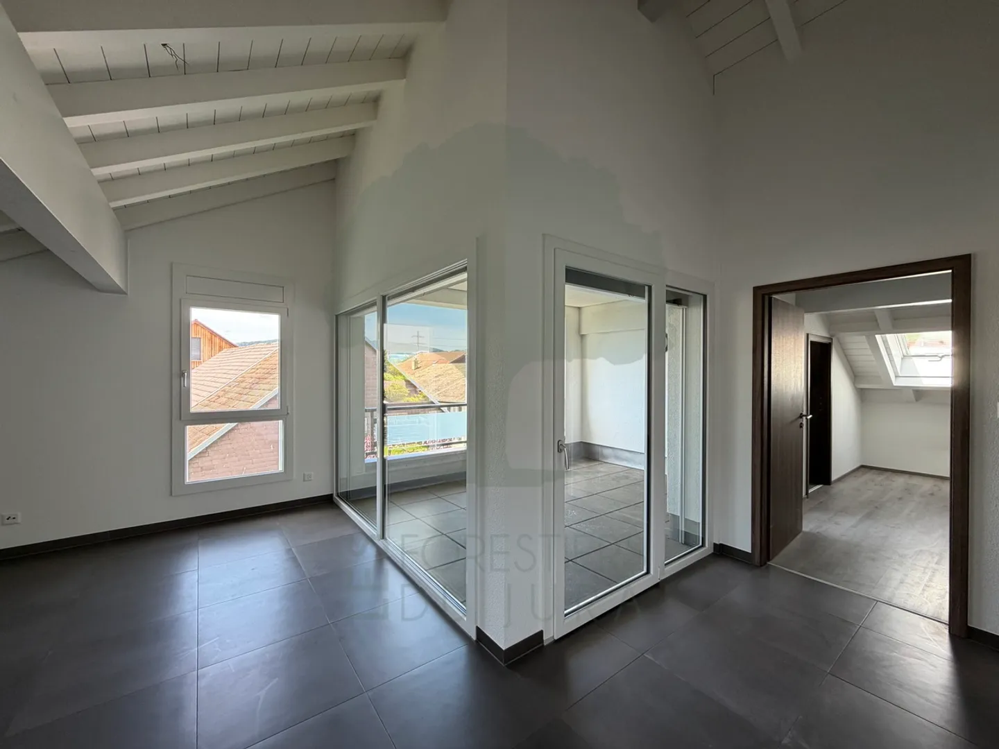 Wunderschöne 4.5 Zimmer Minergie Wohnung mit Terrasse - Foto 10 von 24