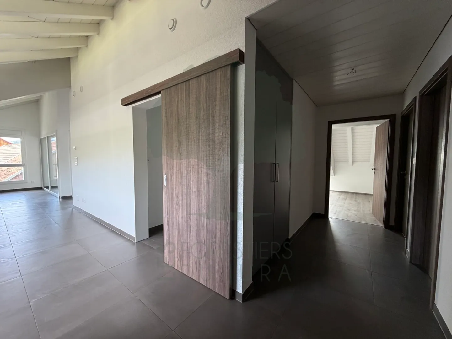 Wunderschöne 4.5 Zimmer Minergie Wohnung mit Terrasse - Foto 16 von 24