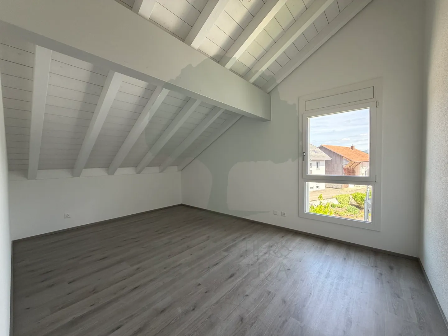 Wunderschöne 4.5 Zimmer Minergie Wohnung mit Terrasse - Foto 18 von 24