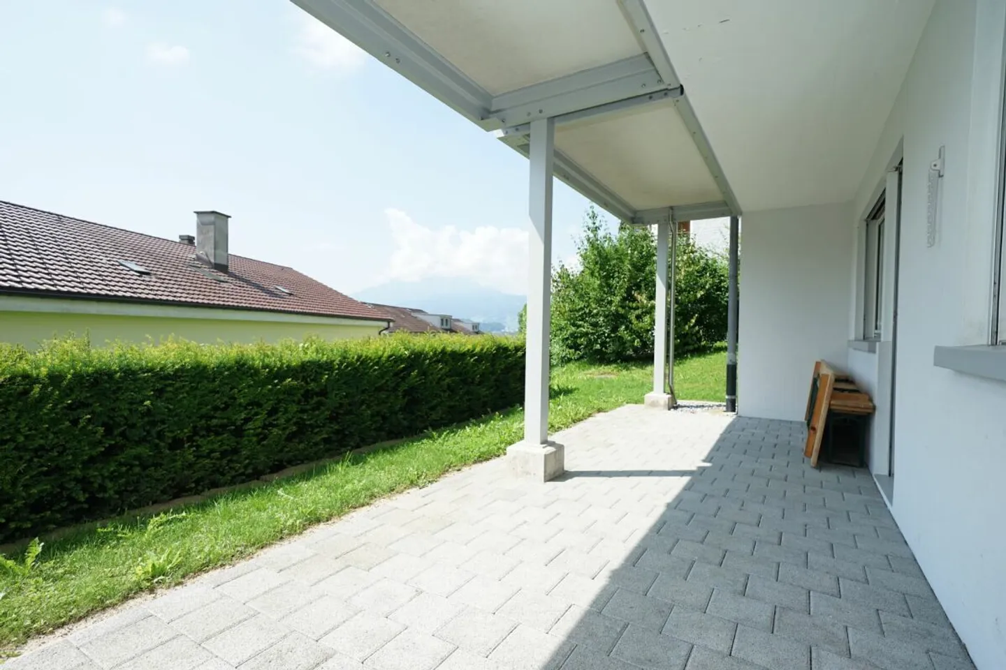 Modern, city-close 2-room apartment in a quiet location with outdoor seating - Photo 5 of 6