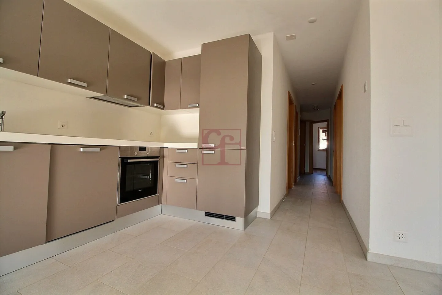 Château-d'Oex - Appartamento molto bello di 4,5 locali con grande balcone - Foto 8 di 12