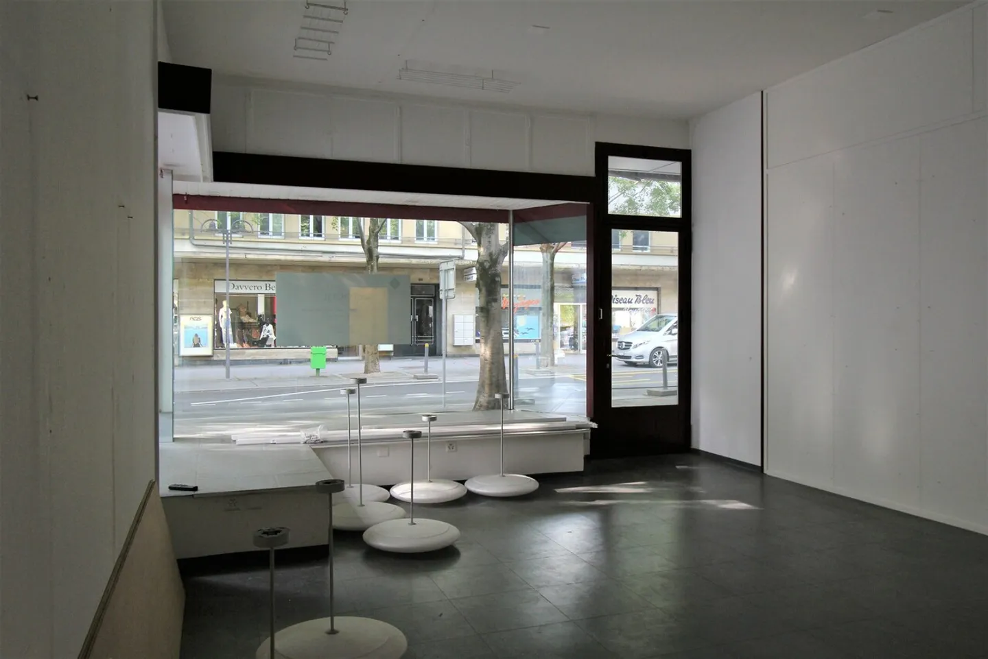 Commercial space for rent in the center of Sierre - Photo 3 of 11