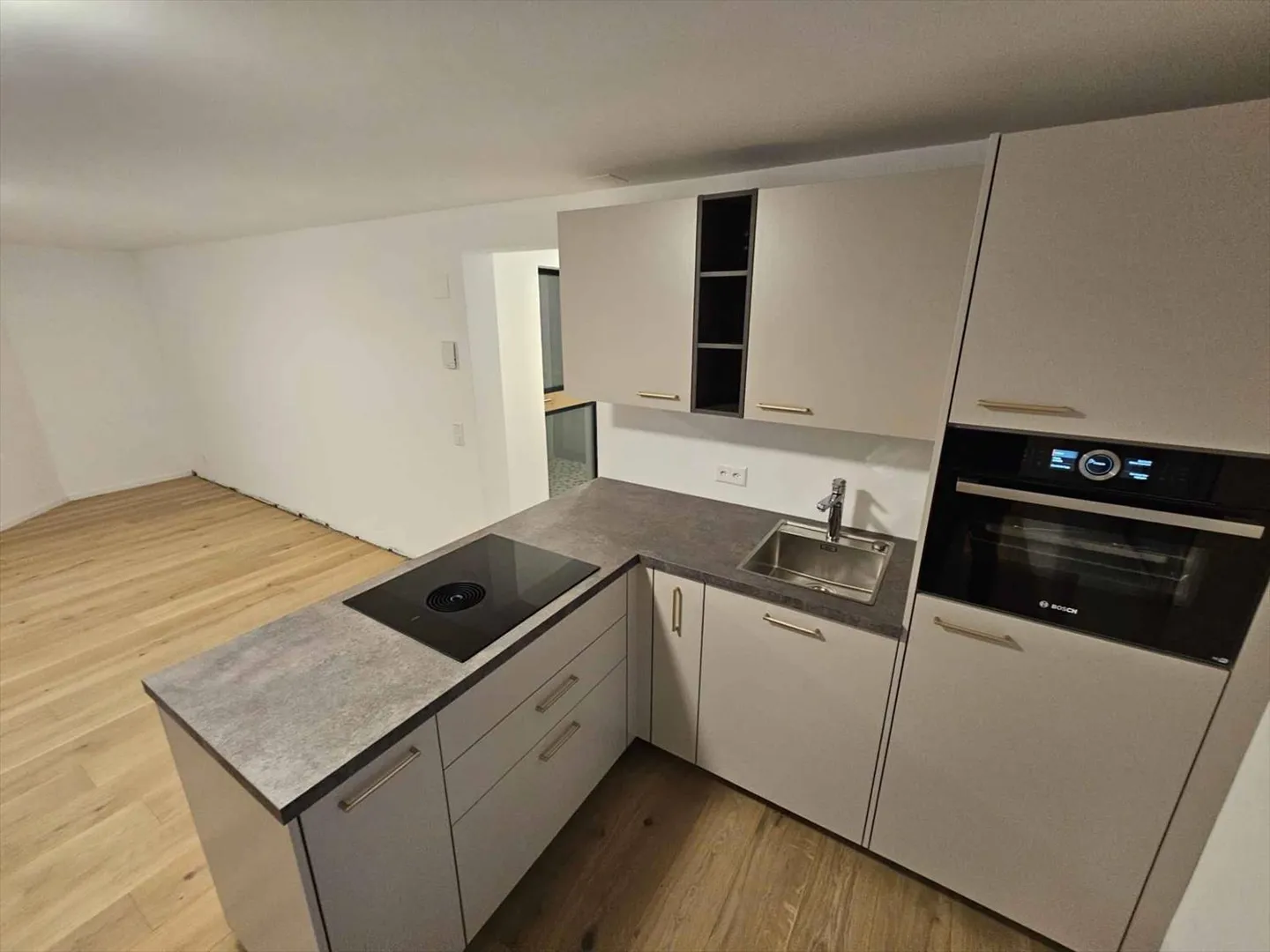 New studio apartment in a new building - Photo 4 of 7