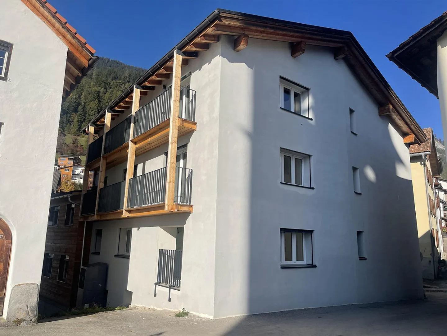 Condominio in un edificio storico recentemente ristrutturato, pronto per essere abitato - Foto 2 di 7