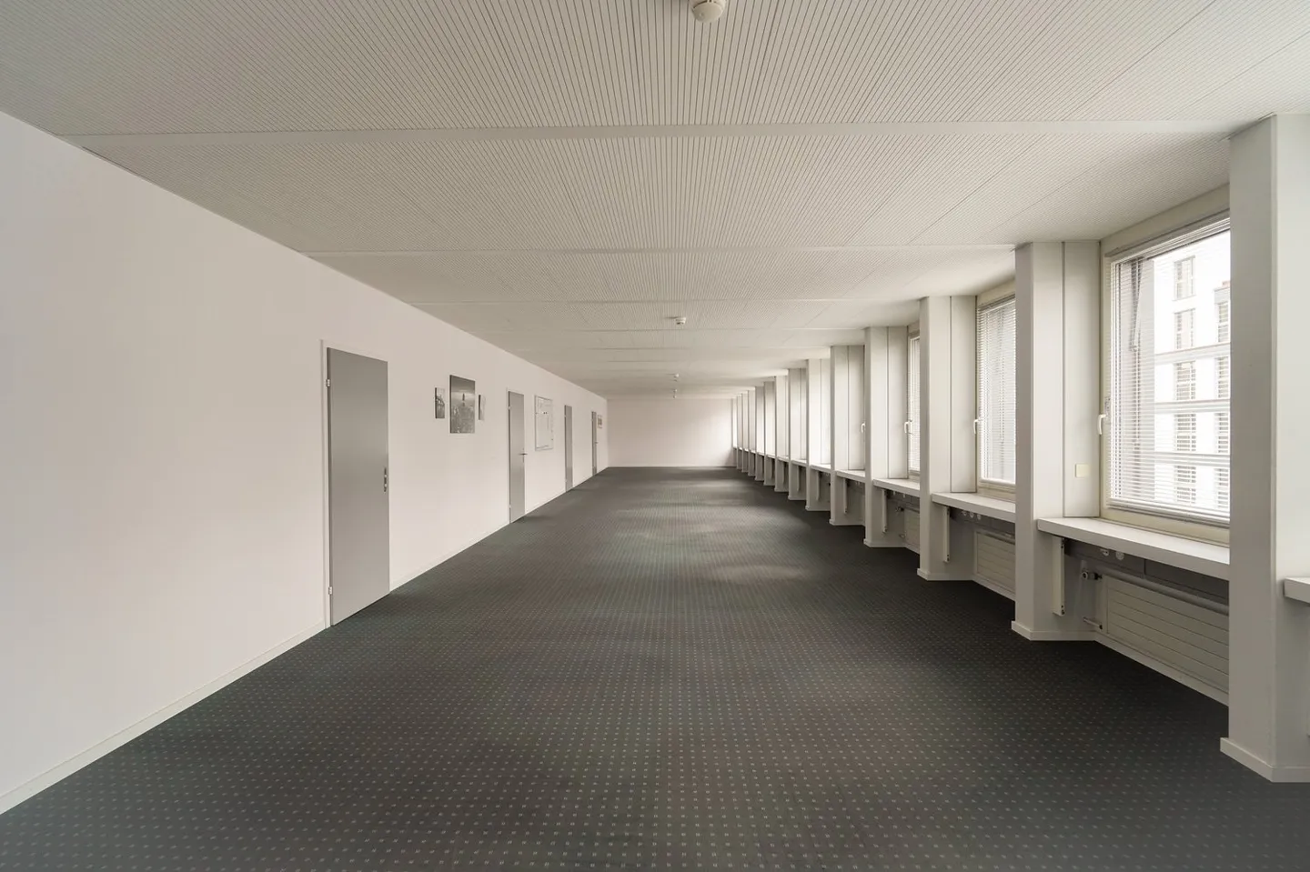 Attractive and flexible office spaces in Dübendorf - Photo 3 of 18