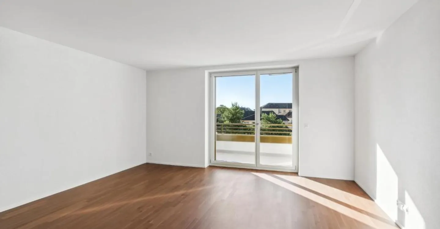 Wunderschöne 2,5 moderne Zimmer von 66m2 mit Balkon - Foto 2 von 11