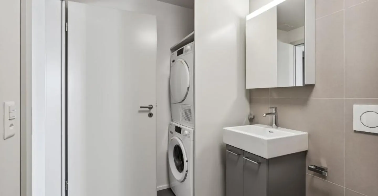 Wunderschöne 2,5 moderne Zimmer von 66m2 mit Balkon - Foto 6 von 11