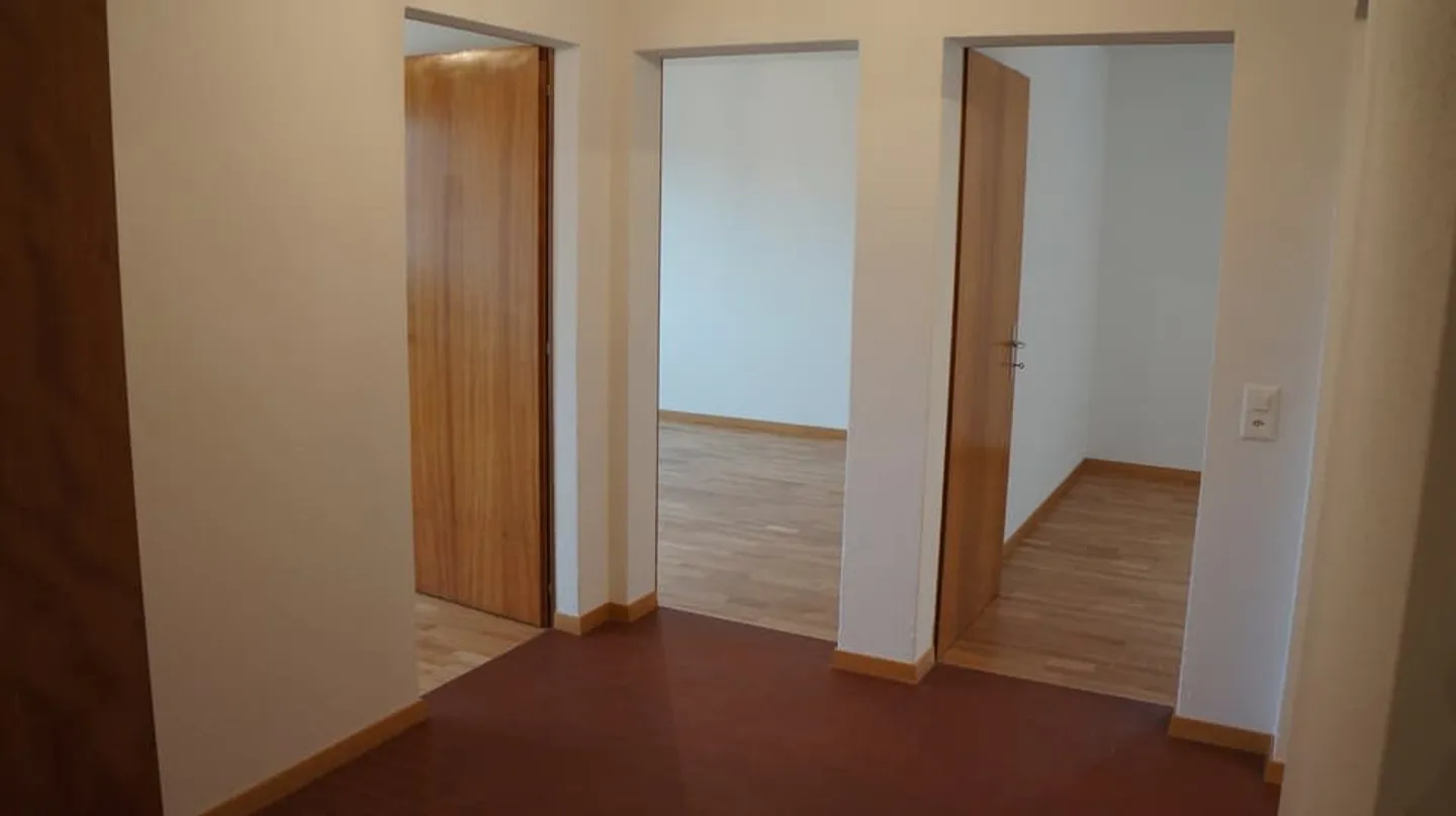 Rue des Fontaines 56, Cornaux - 4pces au 2ème étage - Photo 5 sur 7