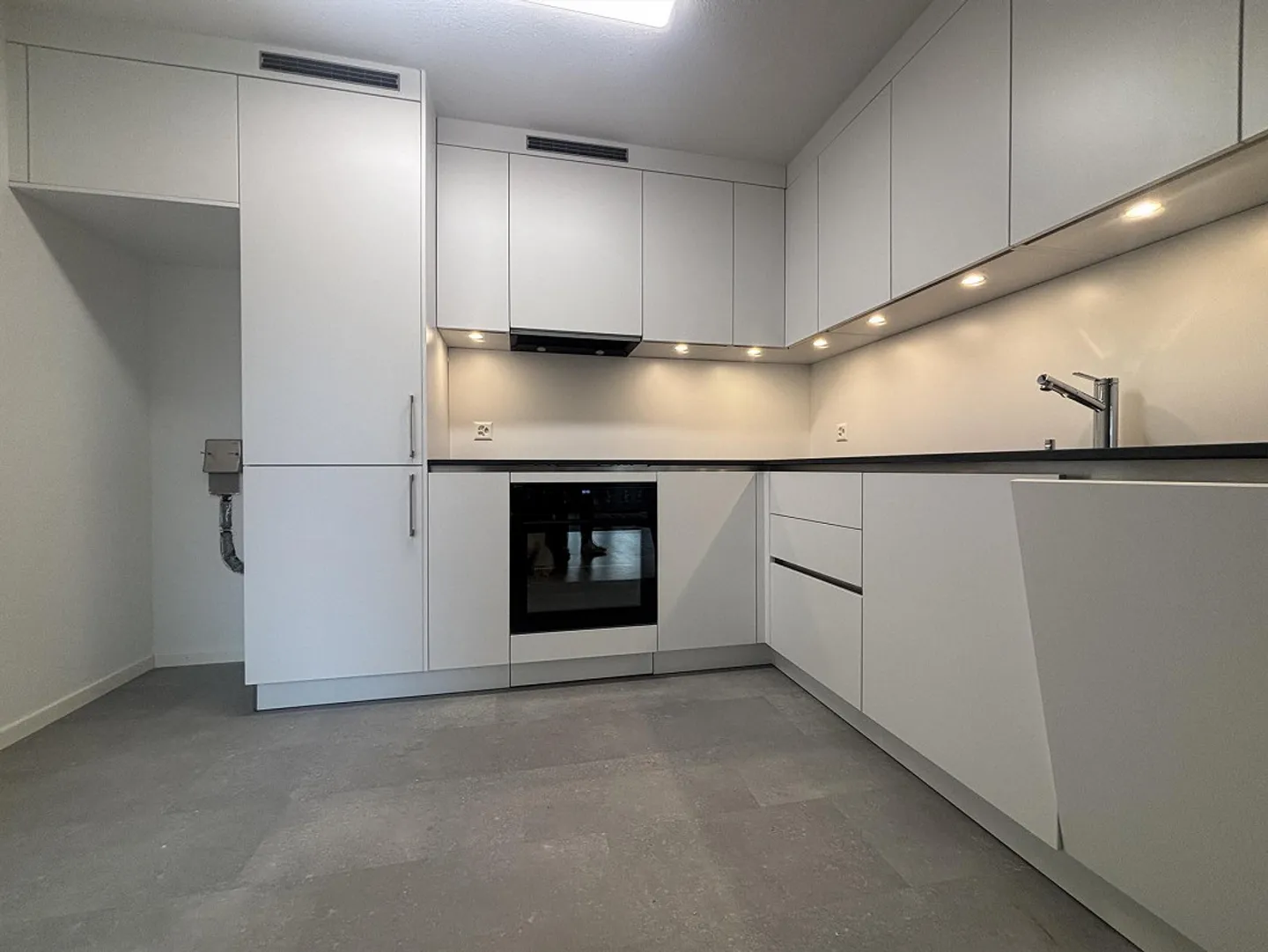 Frisch renovierte 3.5-Zimmerwohnung im Herzen von Au (Wädenswil) - Foto 9 von 10