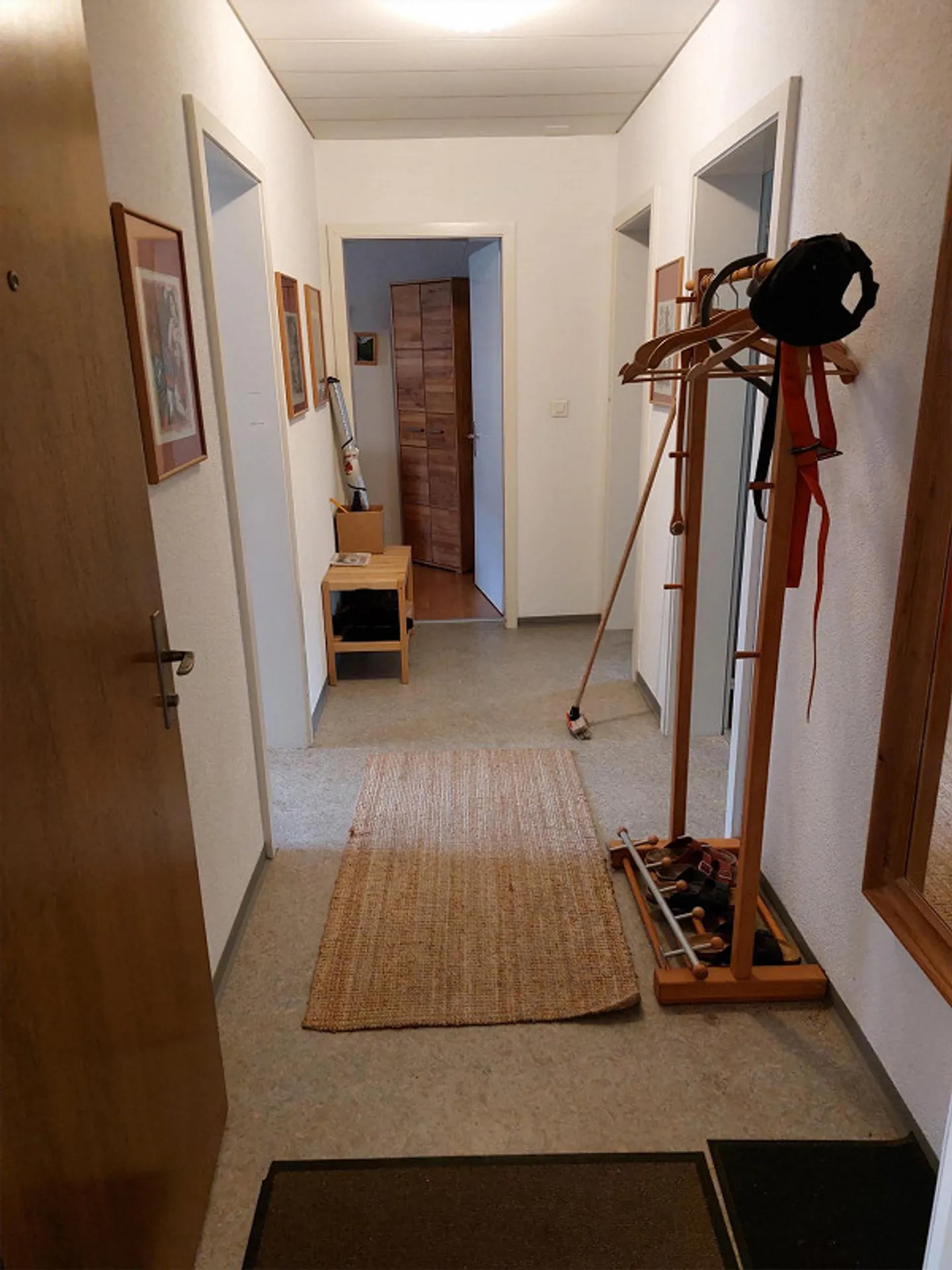 3-room apartment with balcony in the center - Photo 1 of 10