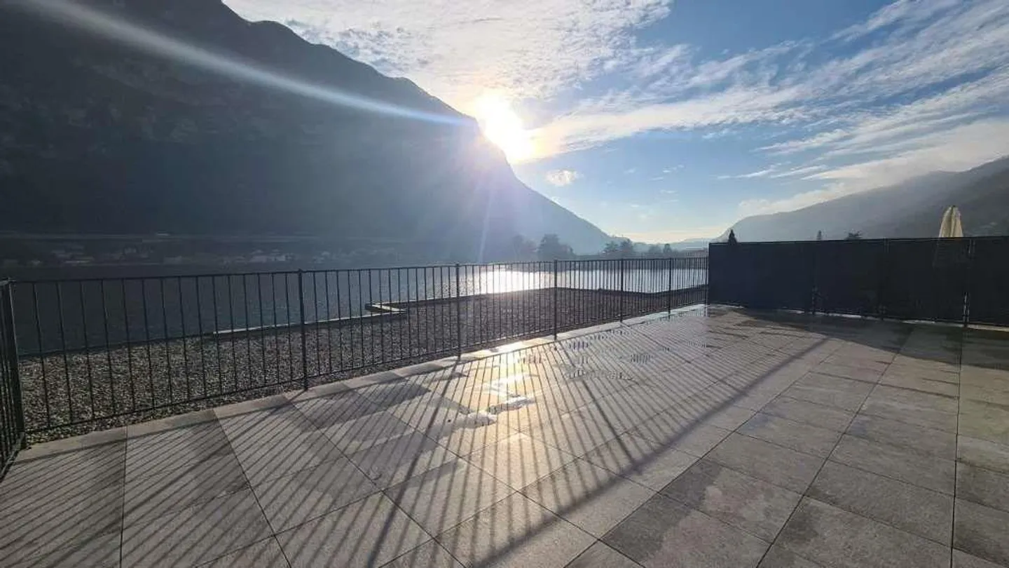 RIVA SAN VITALE: 2,5 Zimmer mit Seeblick - Foto 5 di 13