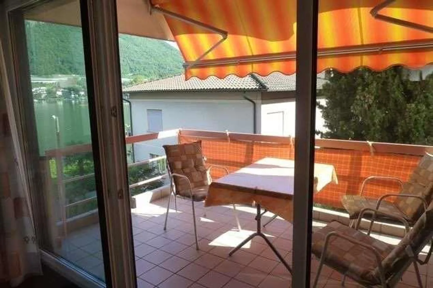 RIVA SAN VITALE: 2,5 Zimmer mit Seeblick - Foto 8 di 13