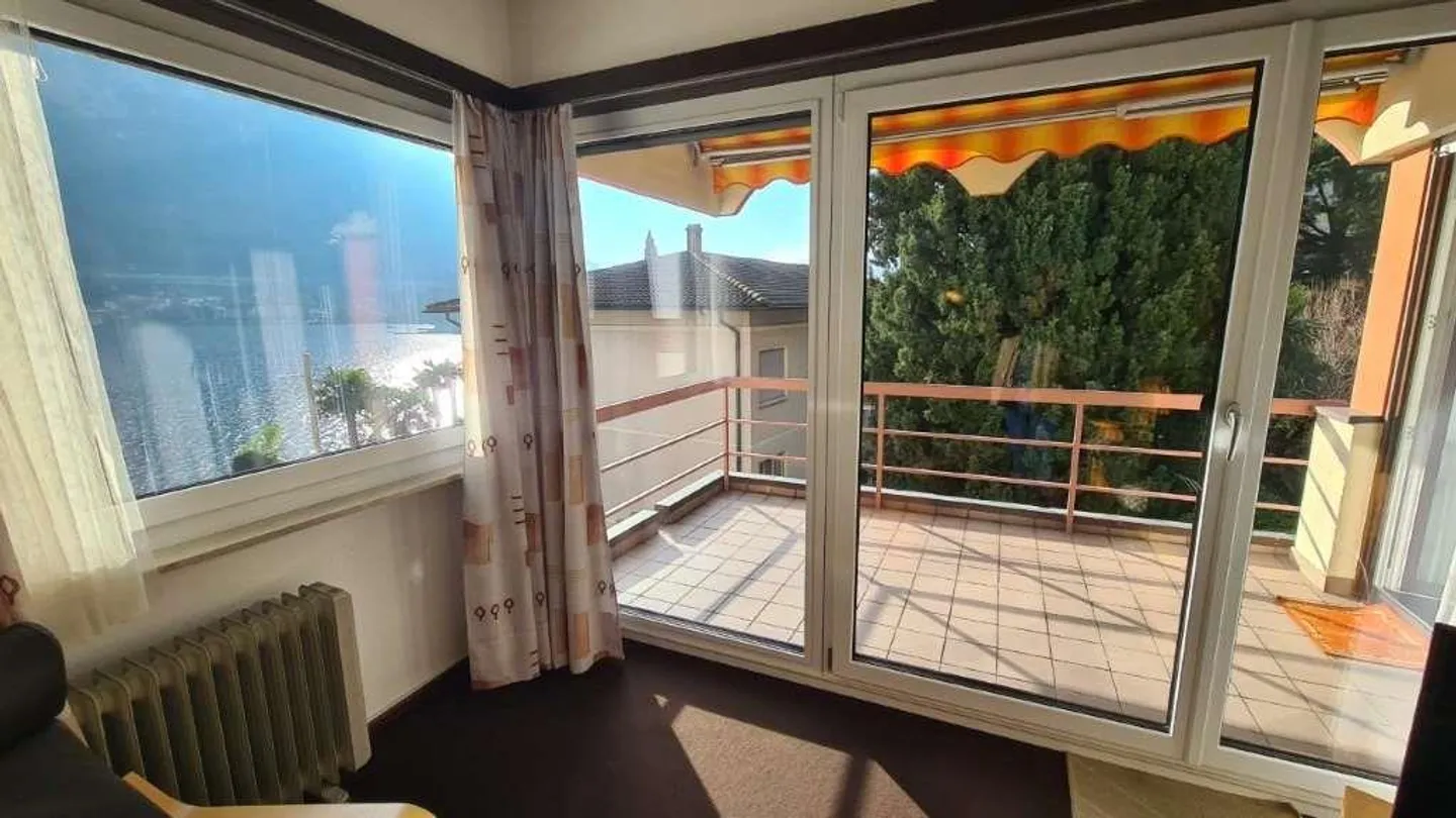 RIVA SAN VITALE: 2,5 Zimmer mit Seeblick - Foto 9 di 13