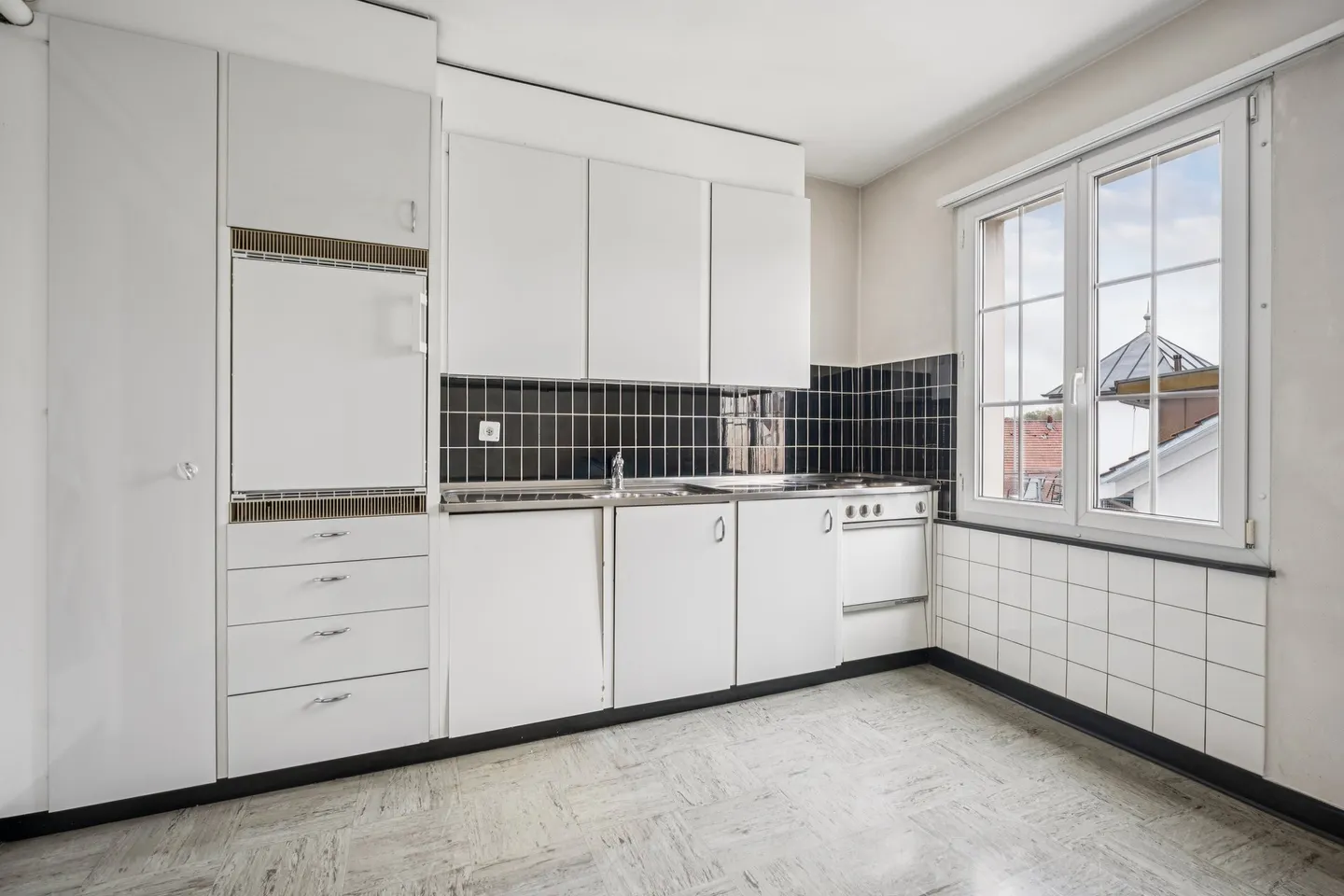 Investment Opportunity in Niedergösgen - Photo 3 of 8