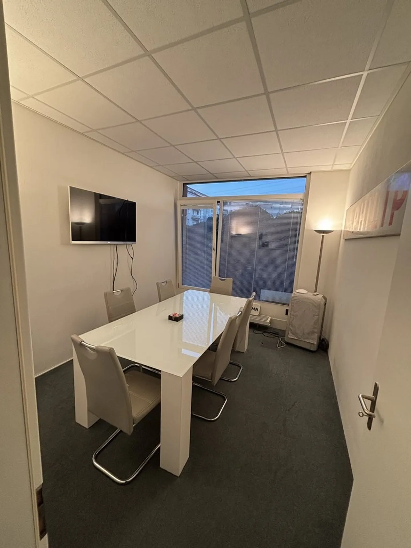 Helle Bürofläche in gemischt genutztem Gebäude - Foto 5 von 5