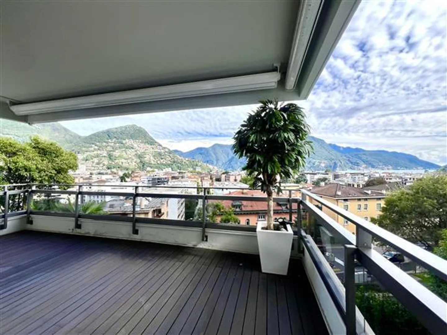 Lugano: Appartamento 4.5 locali - Foto 1 di 9