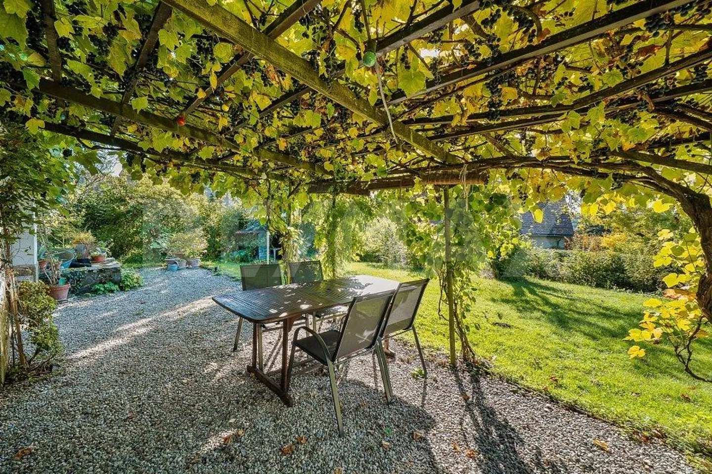 Ideal for large family: 11.5 room house - Photo 1 of 13