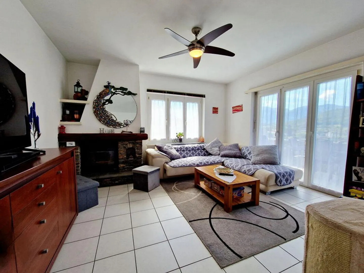 Apartment in a two-family house with 4 ½ rooms and 2 outdoor parking spaces... - Photo 2 of 8