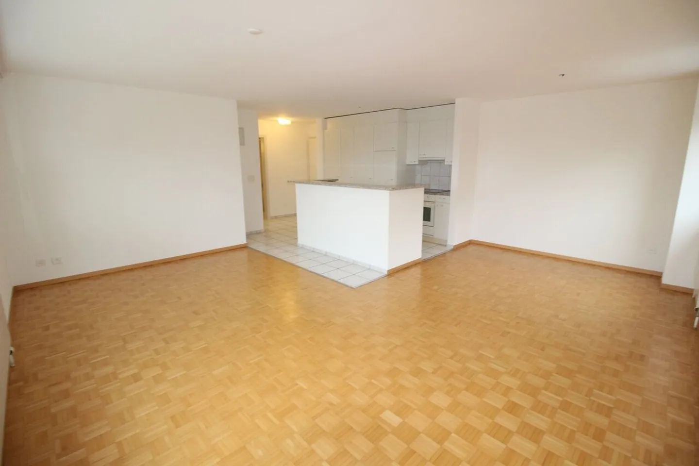 Appartement spacieux 2½ pièces - Photo 1 sur 6