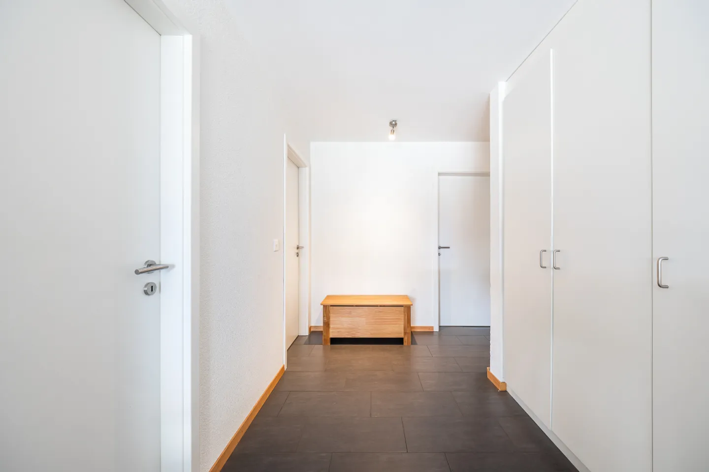 Contemporary Apartment with Views - Photo 6 of 11