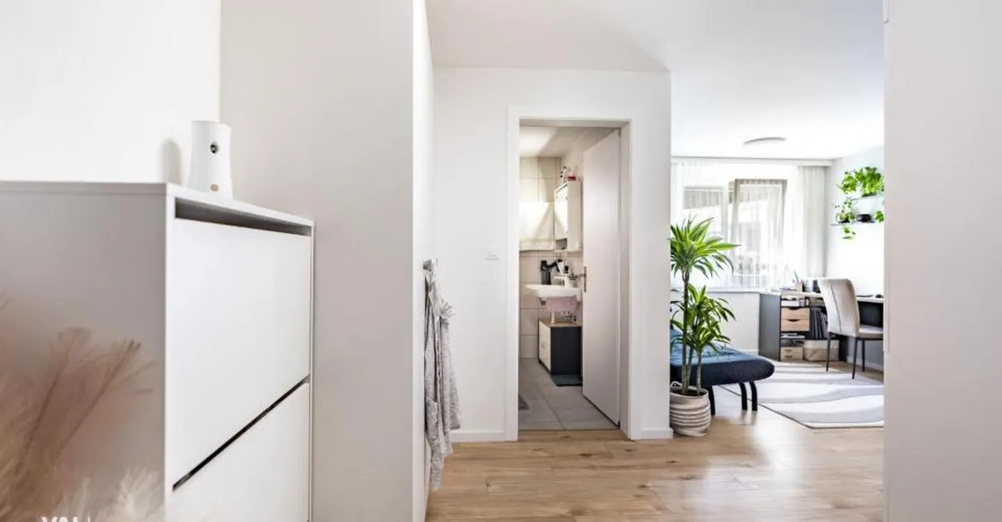 Attractive 2.5-room apartment in Raron - Top location - Photo 6 of 11