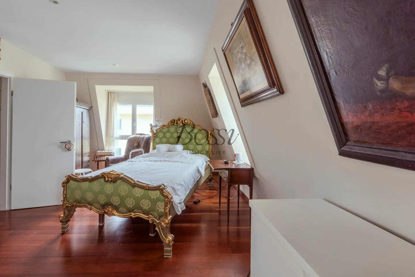 Duplex luminoso a Nyon con terrazza, dependance e ascensore privato - Foto 9 di 14