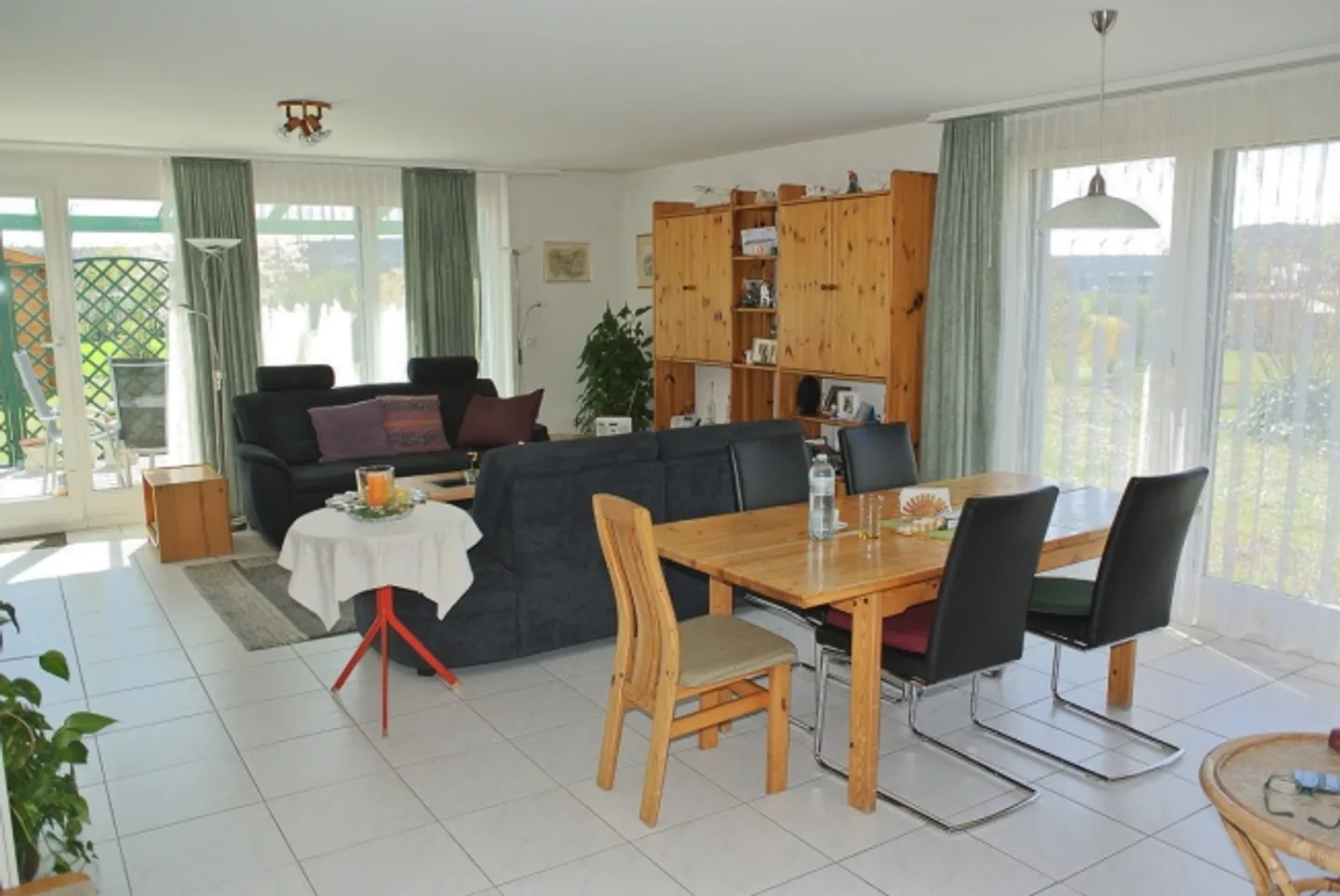 Wohnqualität wie im Einfamilienhaus  Tolle 5.5 Zimmer Gartenwohnung - Foto 7 von 14