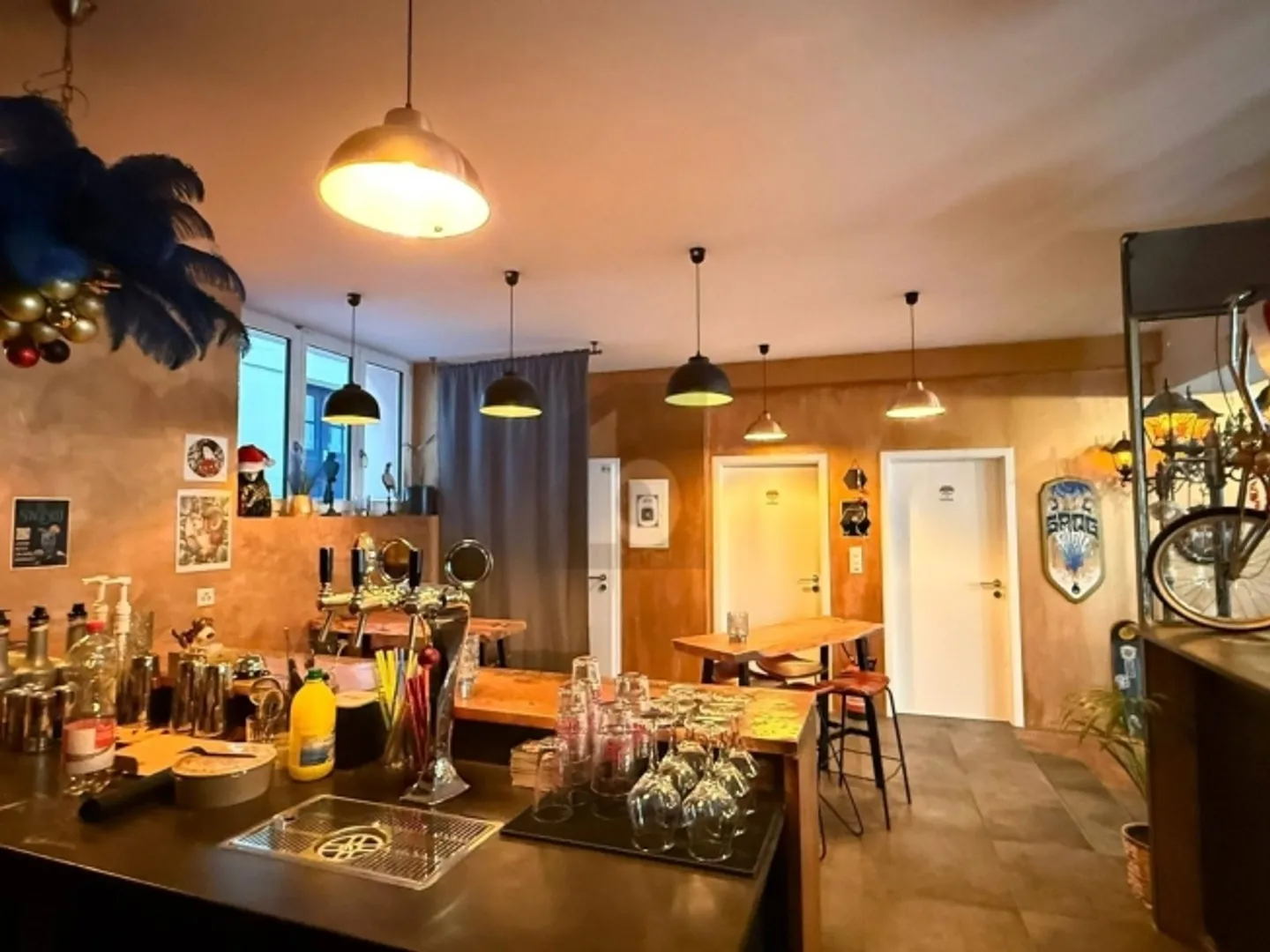 «SPACIEUX ET TRÈS MODERNE» - Photo 4 sur 5