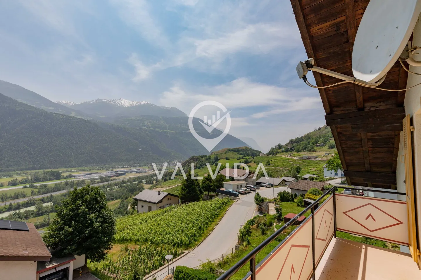 Il tuo rifugio con vista sulla valle del Rodano: appartamento mansardato a St. German con grande potenziale! - Foto 15 di 15