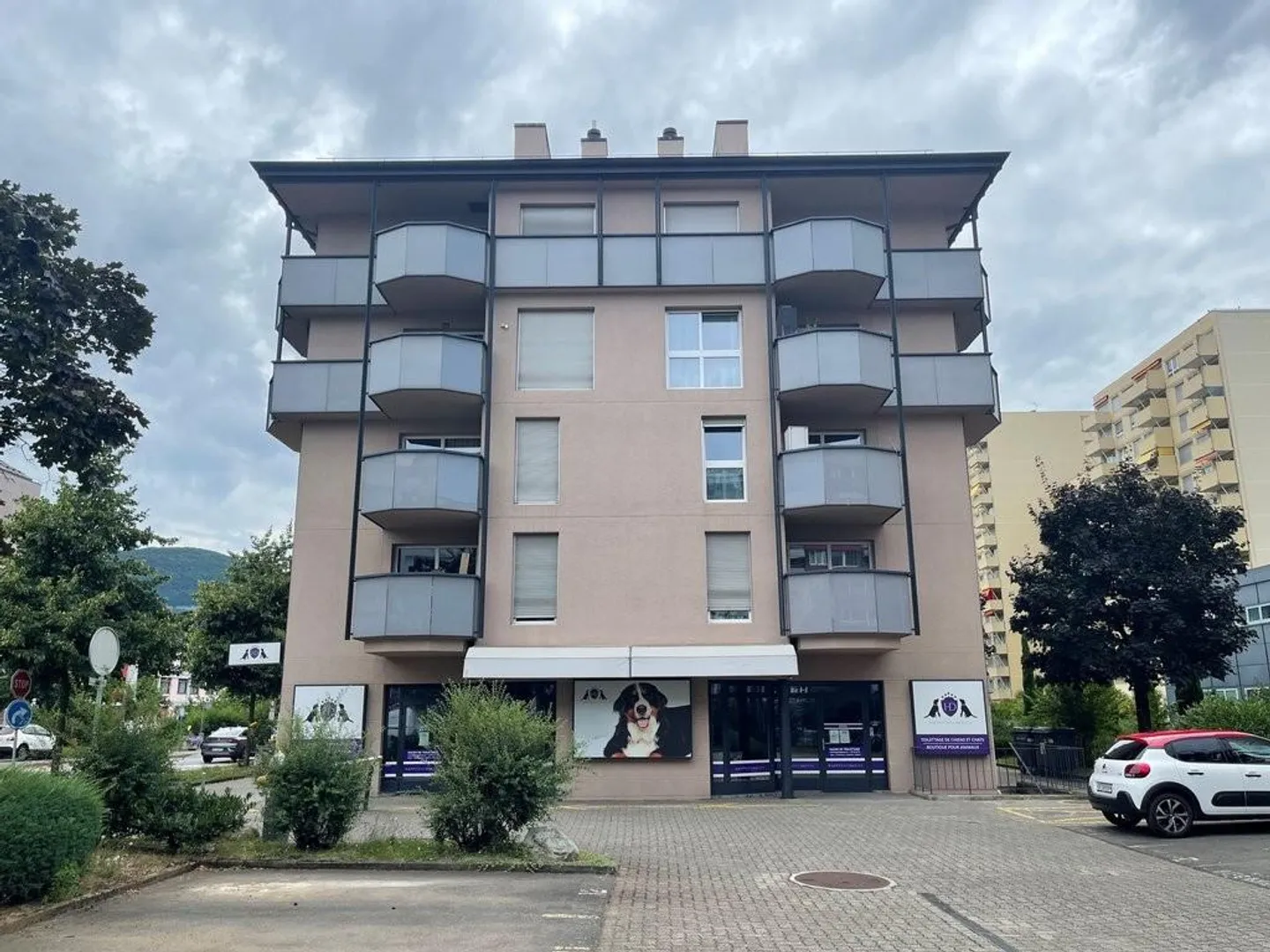 Innenparkplatz im Zentrum von Thônex - Foto 1 von 1