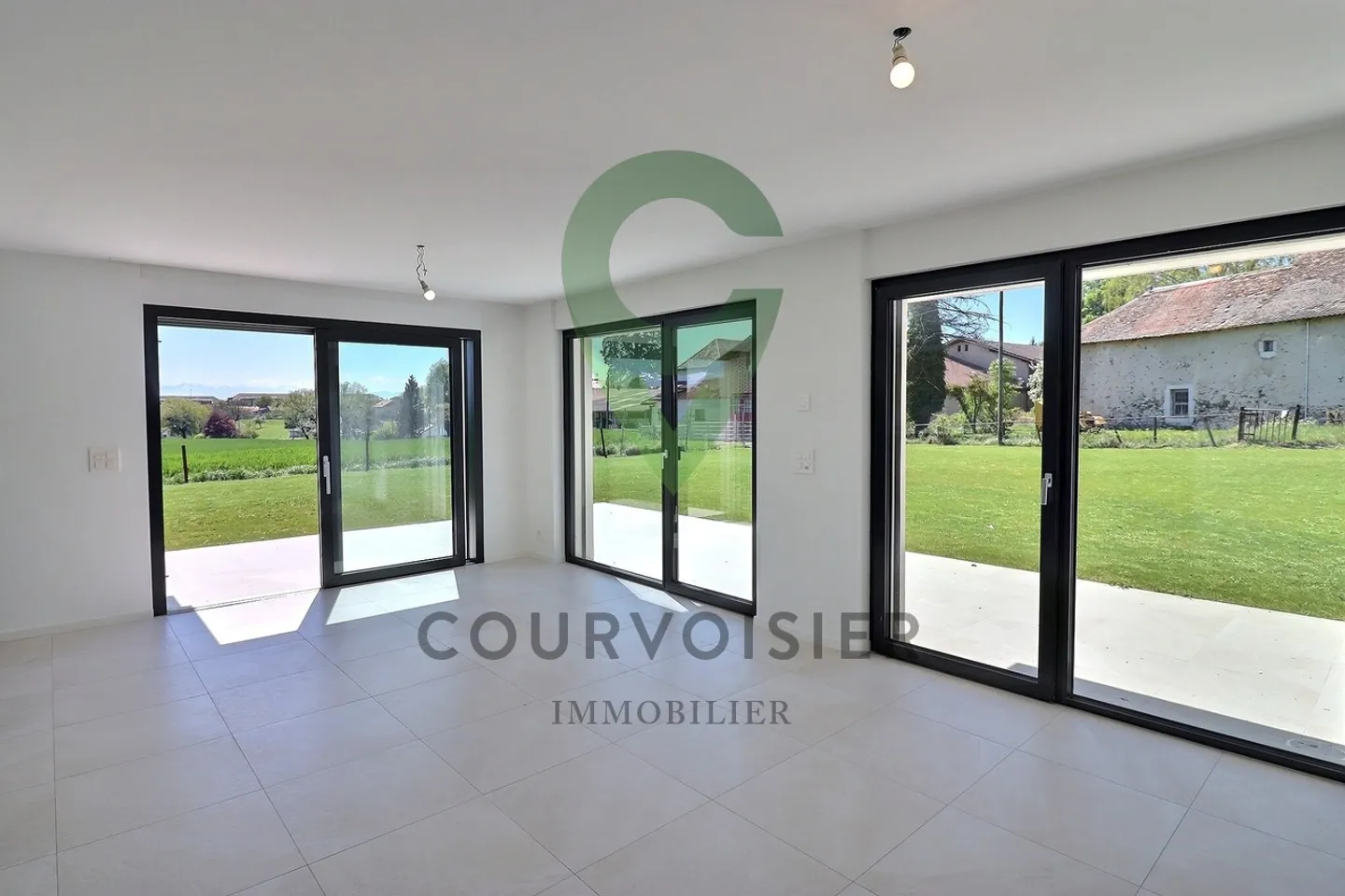 Nouvelle villa avec vue panoramique sur les Alpes, près d'Apples - Photo 4 sur 13